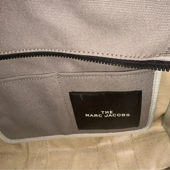Marc Jacobs Cream Canvas Tote Bag - Picture 5 of 5